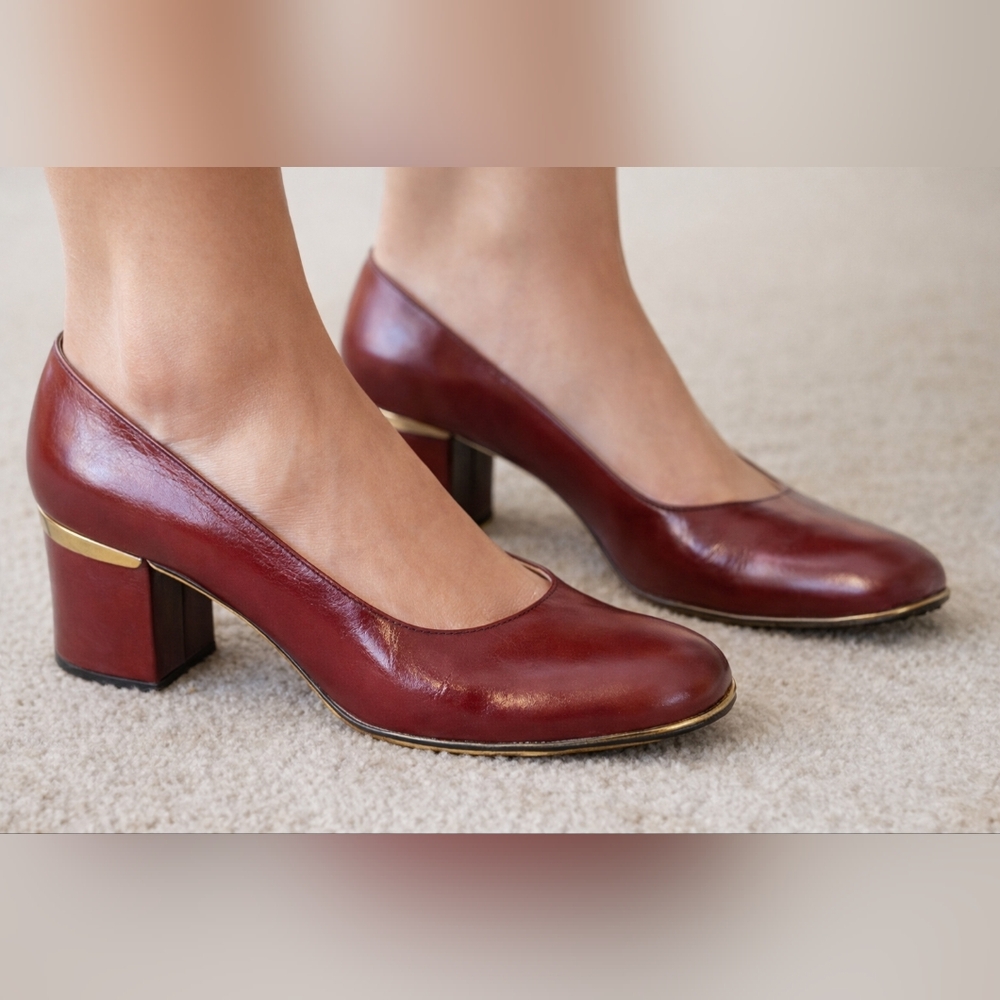 Vintage 80s Etienne Aigner Burgundy Leather Pumps 6M Made In Italy